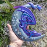 Orgonite création - Divine Abeille - minéraux et métaux création unique fait main 30 cm. composées de minéraux et de métaux magnétisés. Commandez ici !